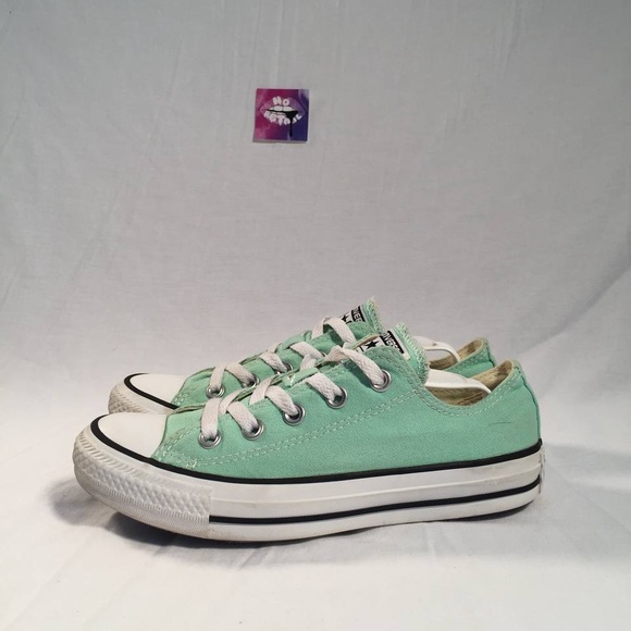 Converse Chuck Taylor All Star - Picture 1 of 9